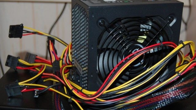Oyun Bilgisayarım İçin Neden Modüler Güç Kaynağı Seçmeliyim?