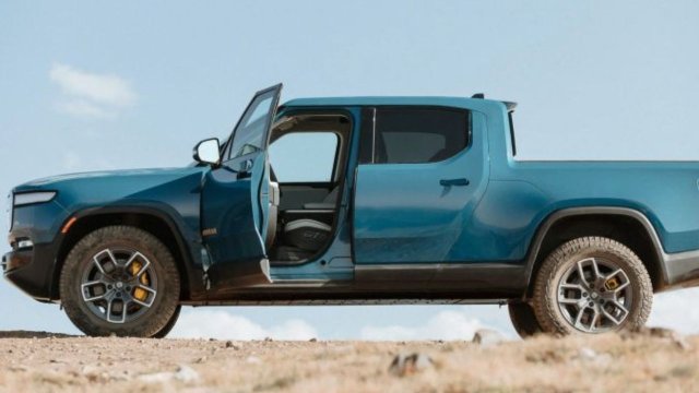 Rivian 2023 yılında 52.000 adet pikap üreteceğini açıkladı! İlk defa hedefini gerçekleştirebilecek mi?