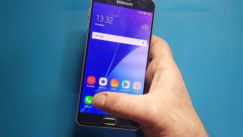Android'de Çağrı Bekletme Nasıl Ayarlanır?
