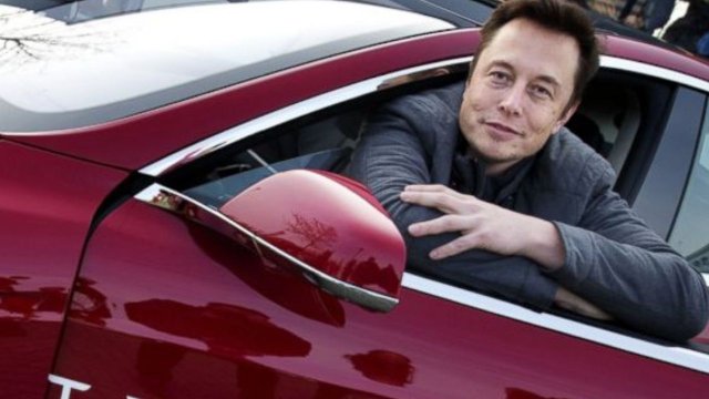 Tesla'da Hacker Krizi! 75.000 Müşterinin Bilgileri Çalındı