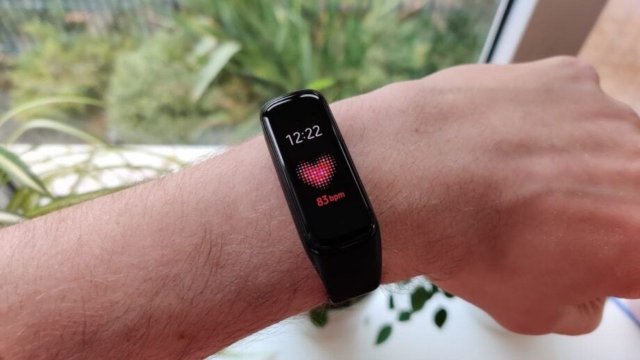 Akıllı Bileklik Avantajları Sağlık İzleme İçin En İyi Seçenek mi?