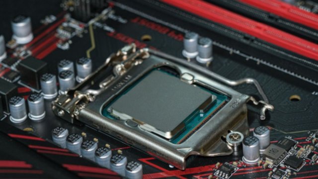 İşlemci Hızı ve Belleği Aralarındaki Fark Nedir?