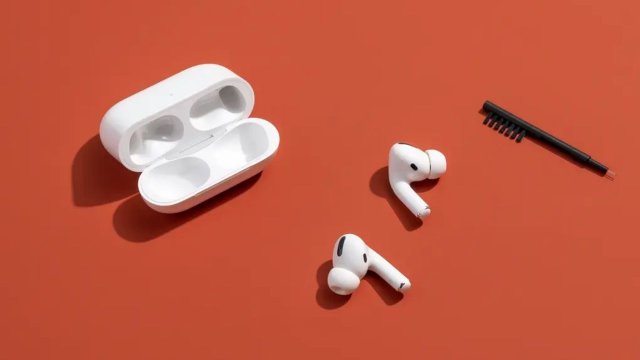1 Dakikada AirPods Kulaklık Nasıl Temizlenir?