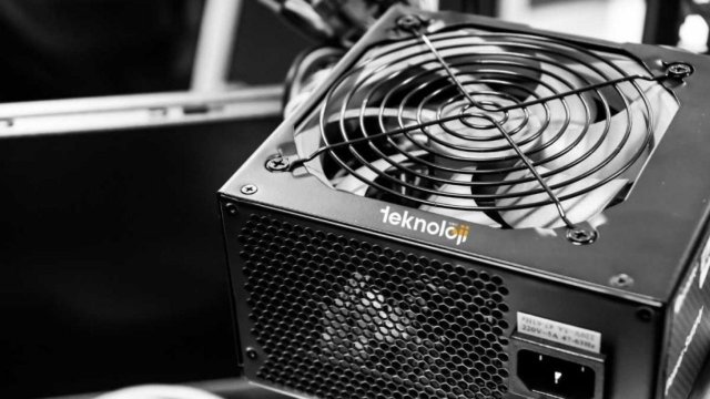 Oyun PC'niz İçin Yarı Modüler PSU Seçimi Ne Nedir ve Neden Önemlidir?