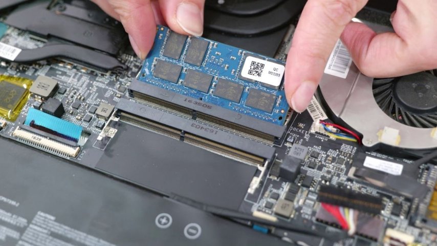 Laptop RAM Yükseltme Yaparken Hangi Araçlar Gerekli?