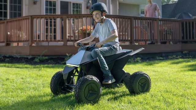 ABD'de yasaklanan Tesla Cyberquad çocuk ATV'si Avrupa'da satılacak