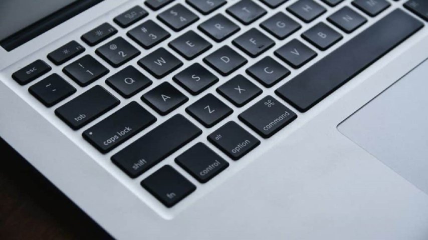 Laptop Klavyesi Sorunları: Nedenler ve Çözümler