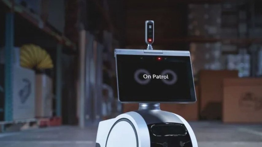 Karşınızda elektrikli süpürgeye benzeyen Astro for Business!