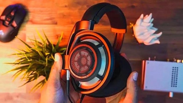 En İyi Kulak Üstü Kulaklık Markaları Teknoloji ve Oyun Meraklıları İçin Hangileri