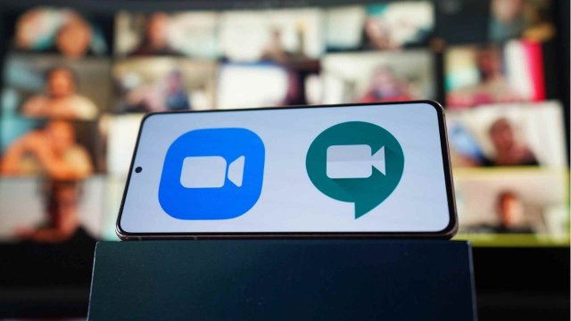 Google Meet mi, Zoom mu Hangisi Daha İyi Performans Sunar?