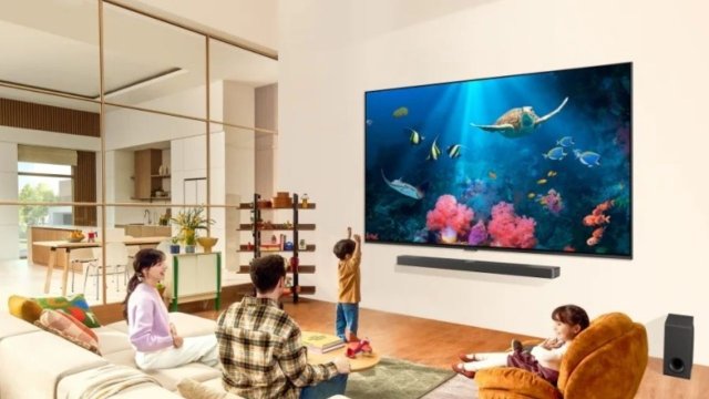LG'nin tam 98 inç TV'si için geri sayım başladı