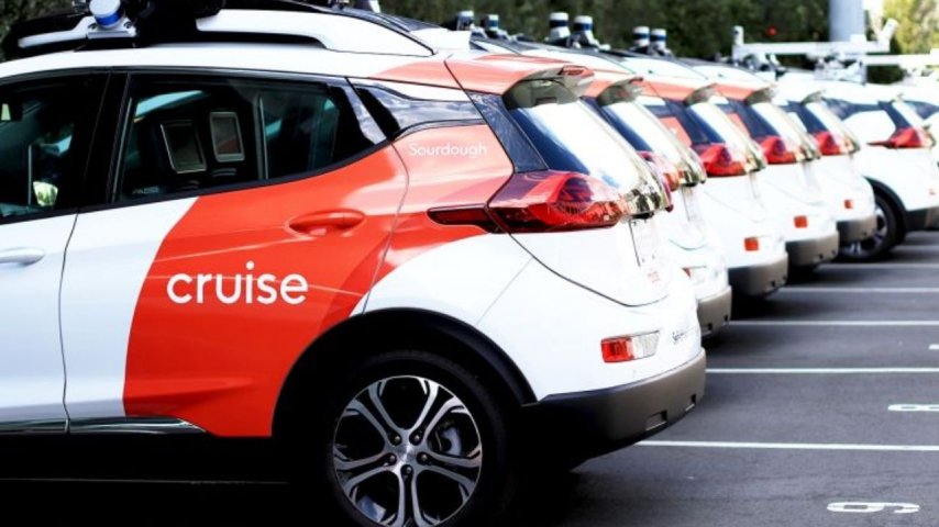 GM, 2024'te Cruise robotaksi girişimini 1 milyar USD kesintiyle tekrar başlatıyor