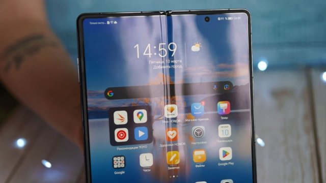 Fold serisi telefonlar tam bir hayal kırıklığı oldu!
