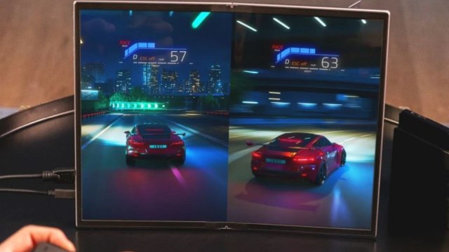 ASUS, ikiye katlanabilen OLED monitör ZenScreen Fold'u tanıttı