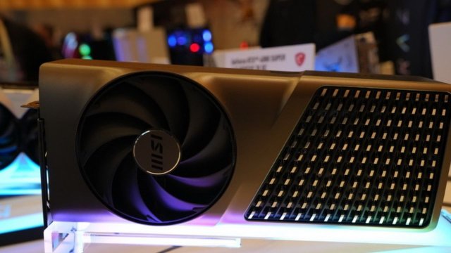 MSI, GeForce RTX 4080 Super EXPERT Ekran Kartını Tanıttı