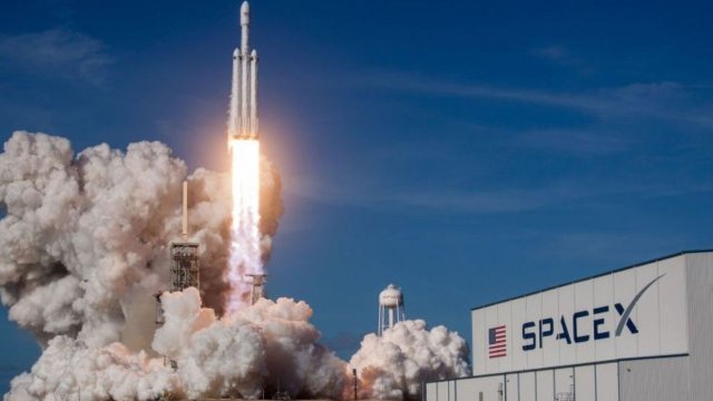 Elon Musk noktayı koydu! Space X, Teksas'a taşınıyor