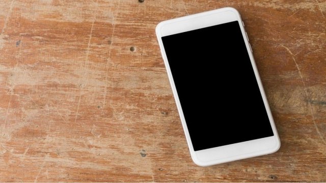 Telefon Ekran Kararması Sorunuyla Karşılaşanlar Neler Yapmalı?