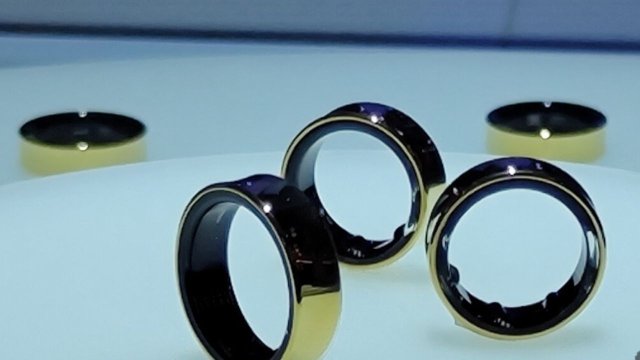 Samsung, kişinin 'canlılığını' ölçen akıllı yüzük Galaxy Ring'i tanıttı