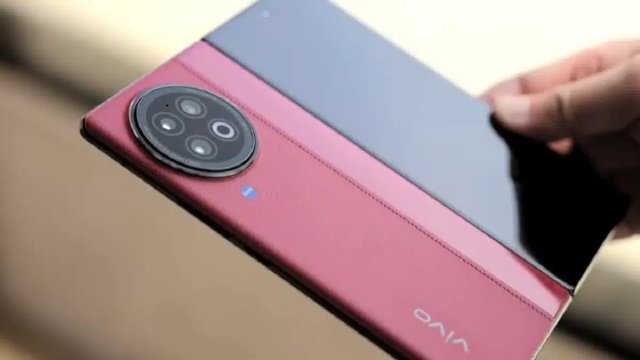 Katlanabilir Telefon Pazarında Büyük Değişim: Oppo ve Vivo Sahneyi Terk Ediyor!