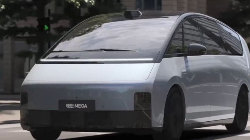 Dünyanın en büyük elektrikli minivan aracı üretildi