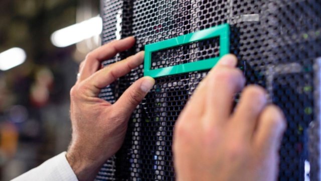 HPE, yapay zeka için süper bilgisayar üretti
