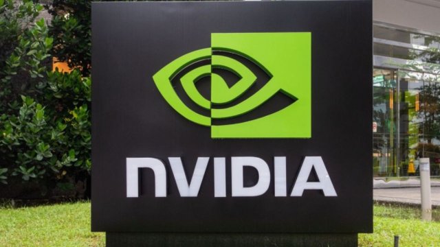 NVIDIA B200 Blackwell kilowatt hızlandırıcı 2025'te geliyor