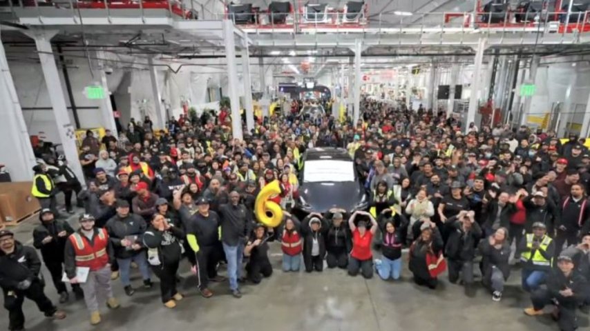 Tesla, 6 milyonuncu aracını üretti! 