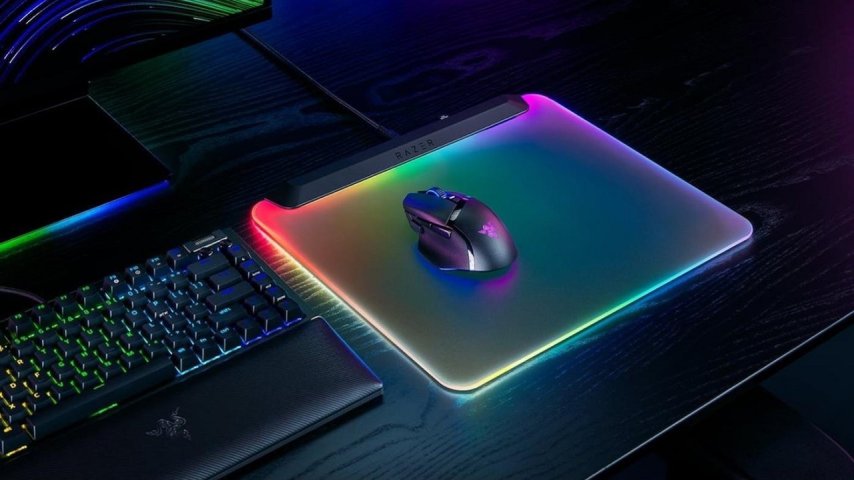 Razer Firefly V2 Pro Fare Matı Tanıtıldı: Oyun Deneyiminize Işıltı Katın!