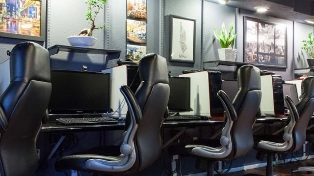 Rusya'da ilk kez sinemalardan çok e-spor kulübü var