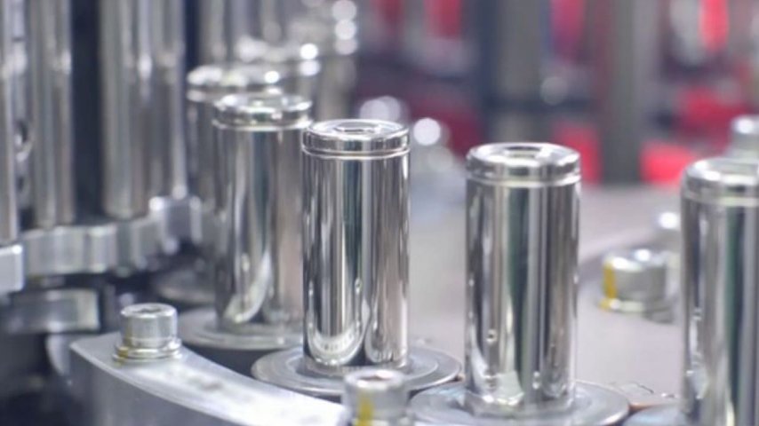 Tesla'dan elektrikli araç pili alan Panasonic'ten kötü haber