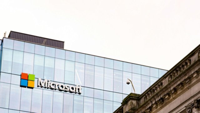 Microsoft'a 242 milyon USD ceza! Cortana çalıntı çıktı