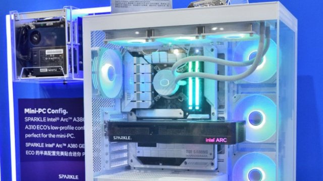 Sparkle, sıvı soğutmalı Intel Arc ekran kartlarını gösterdi