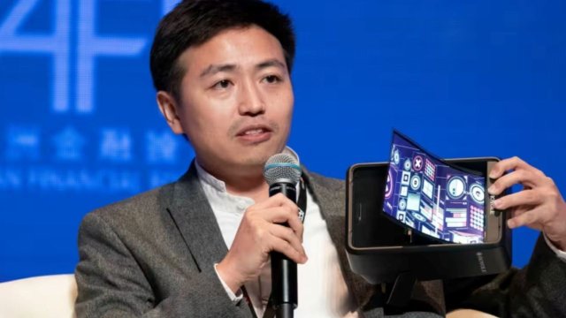 Dünyanın ilk katlanabilir telefonun üreticisi iflas etti