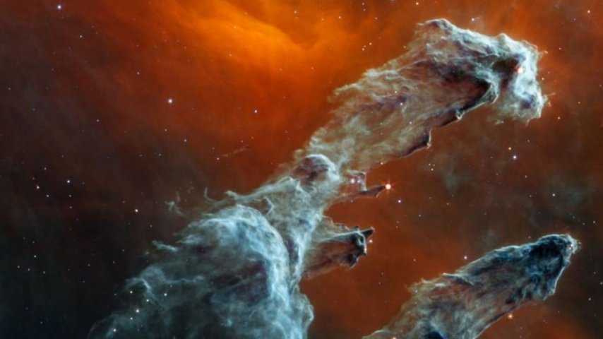 NASA, Yaratılış Sütunları'na uçuşun videosunu yayınladı