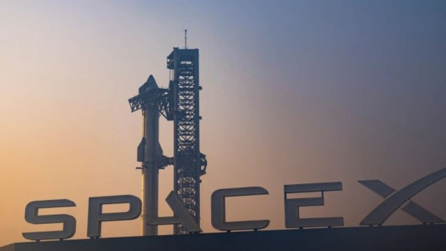 SpaceX her gün bir Starship üretecek bir Starfactory inşa etti