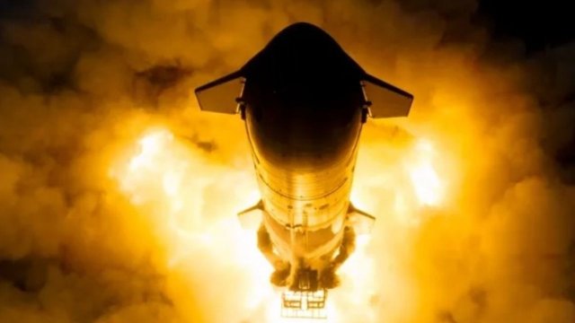 Blue Origin, çok fazla roket atıyor diye Space X'i şikayet etti