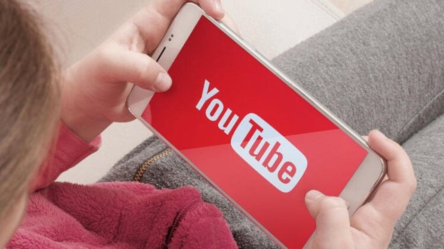 YouTube Kids'te Çocuklar İçin İngilizce Öğrenme Fırsatları