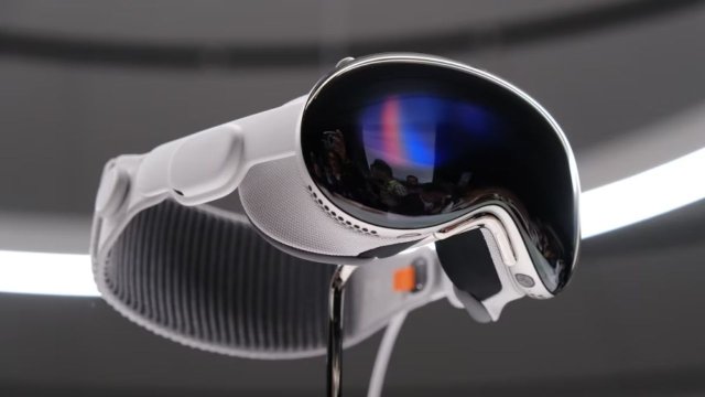 Apple Vision Pro için Daha Ucuz Bir Sürüm Hazırlıyor