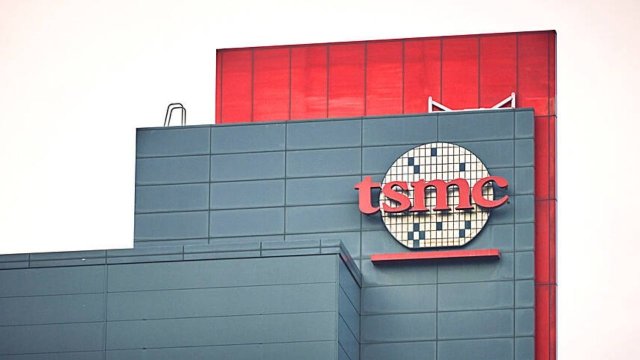 TSMC Yeni Hamlesi: Innolux'u Satın Aldı