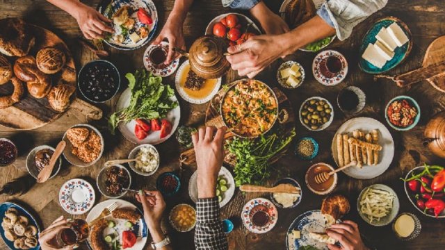2025 Ramazan Ayı Hangi Gün Ayda Başlıyor? Oruç Başlangıç Tarihi