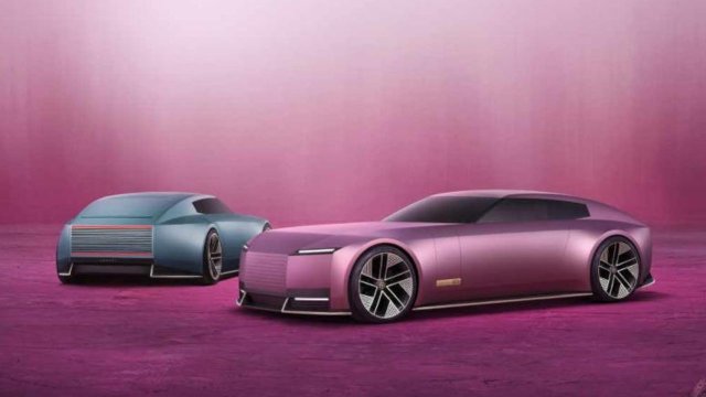 Jaguar geleceğin pembe elektrikli otomobili Type 00'ı tanıttı