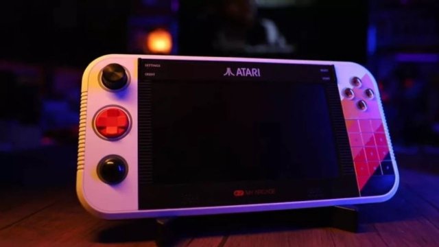 Atari, taşınabilir oyun bilgisayarı Gamestation Go'yu tanıttı