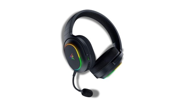 Razer Barracuda X Chroma Kulaklık İncelemesi (Alınır Mı)