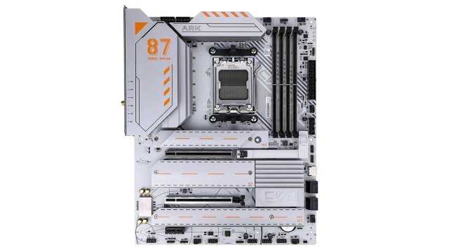 COLORFUL CVN X870 ARK FROZEN Anakart İncelemesi (Alınır Mı)