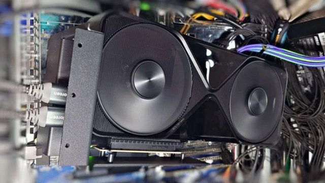 96 GB GDDR7'li RTX Pro 6000 Blackwell Workstation Edition Ekran Kartı Satışta