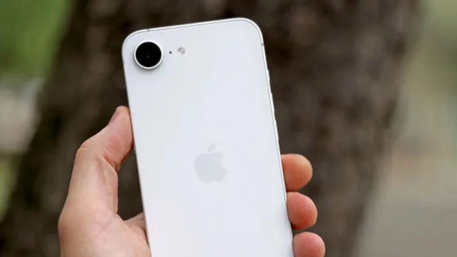 iPhone 16e, Avrupa'da ilk 10 akıllı telefon arasına girdi