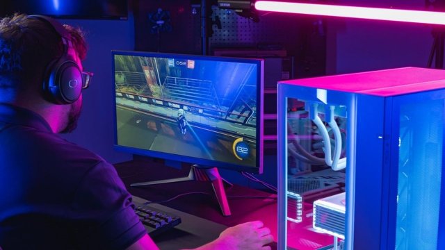 Tavsiye sistem mi toplama PC mi daha iyi? Okumadan Almayın