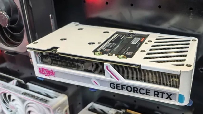 Çift M.2 SSD Yuvasına Sahip GeForce RTX 5000 iGame Ultra Ekran Kartı Tanıtıldı 