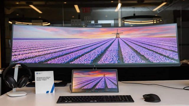 HP, çıkarılabilir web kameralı 49 inç Series 5 Pro kavisli monitörünü tanıttı