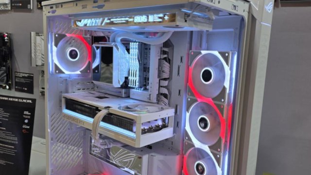 Asus, ROG Strix LC IV kablosuz sıvı soğutma sistemini tanıttı!